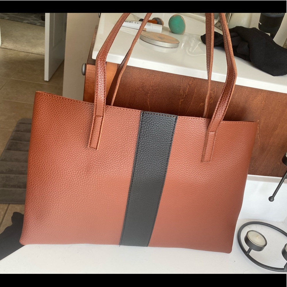 Vince Camuto Tote